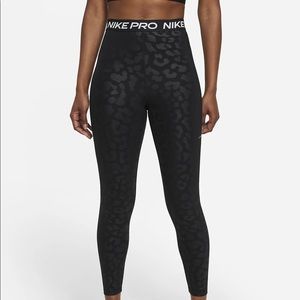 Nike Pro Dri-FIT Leopard leggings